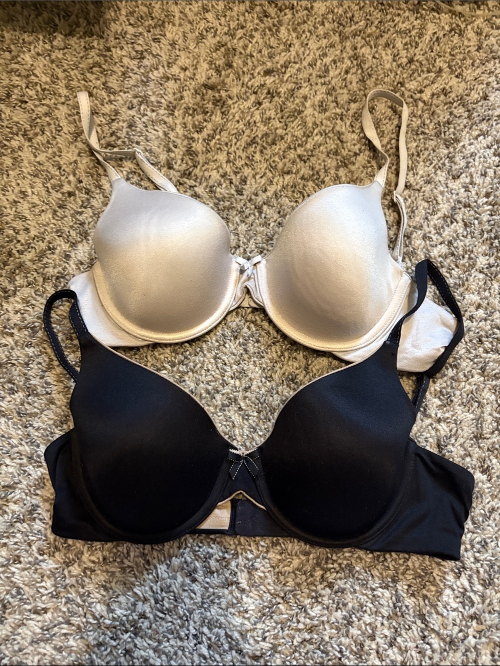 2/$12 Maidenform 2-Pack Smooth T-Shirt Bras - Black / Cream
